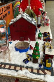 Natale mostra di lavoretti creati con materiale di riciclo